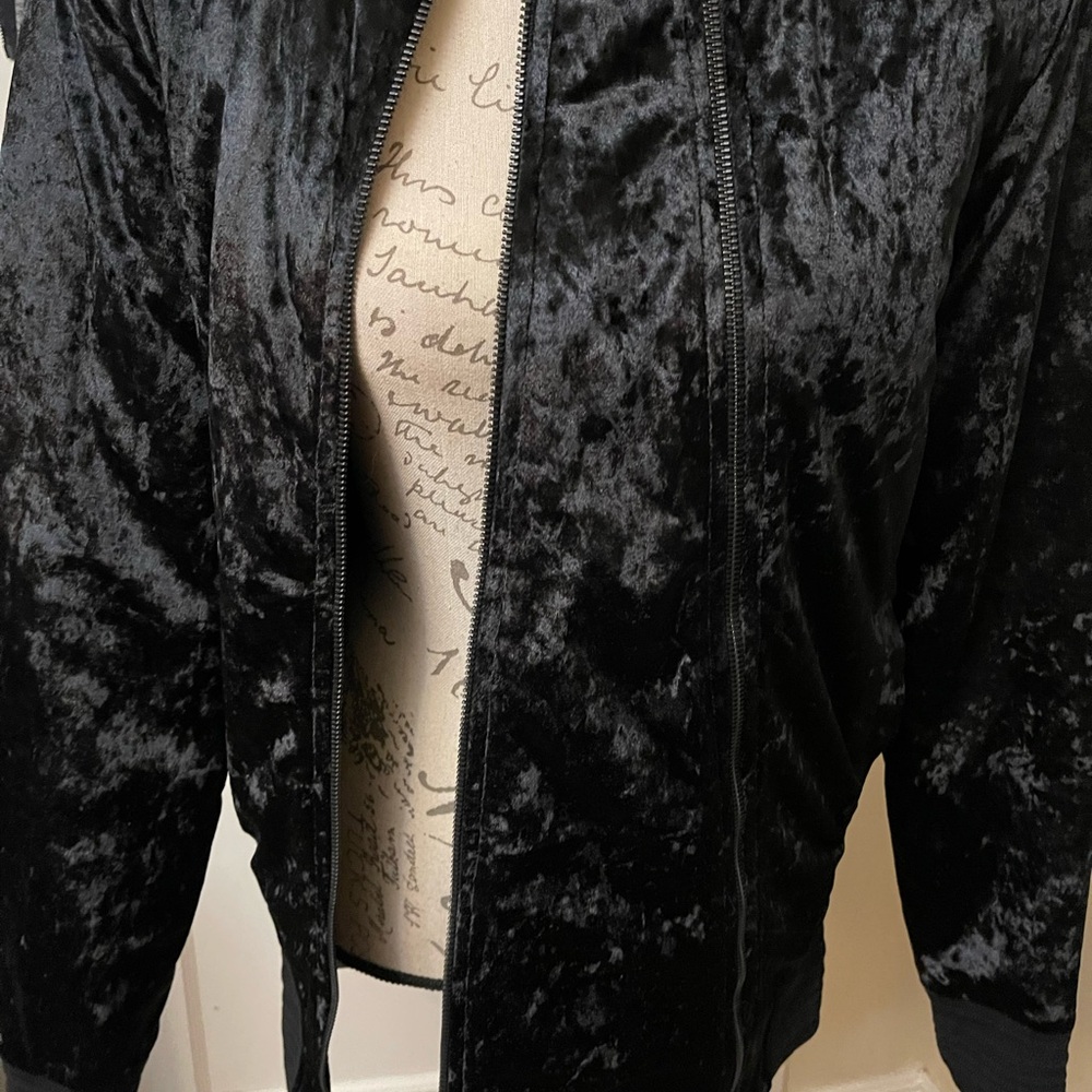 Twenty Black Bomber Jacket Velvet Elegance - Picture 5 of 10